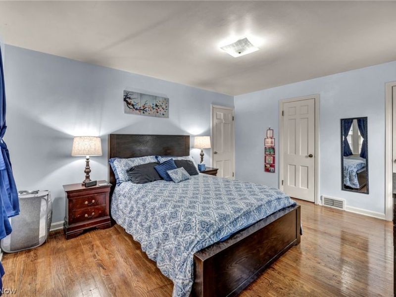 13570 Cedar Road, University Heights, OH 44118 Photo 27