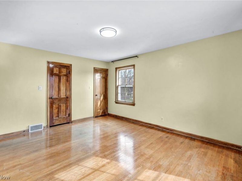 13570 Cedar Road, University Heights, OH 44118 Photo 38