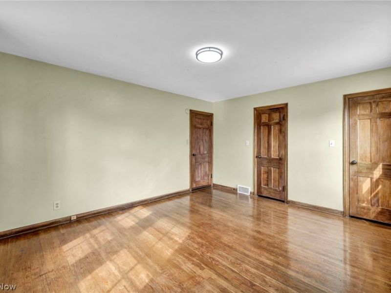 13570 Cedar Road, University Heights, OH 44118 Photo 39