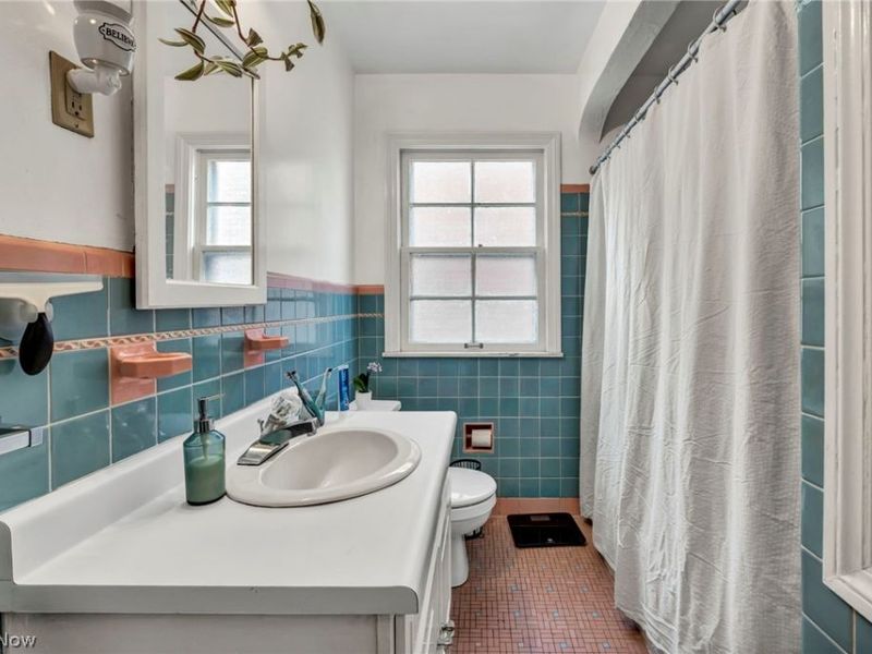 13570 Cedar Road, University Heights, OH 44118 Photo 43