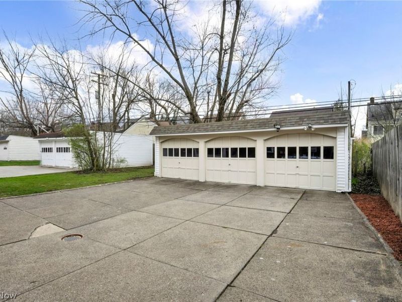 13570 Cedar Road, University Heights, OH 44118 Photo 50