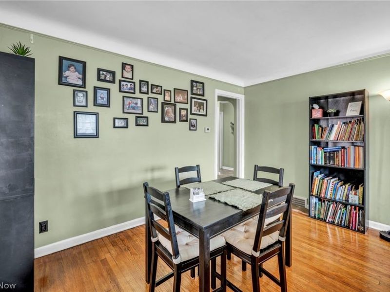 13570 Cedar Road, University Heights, OH 44118 Photo 9