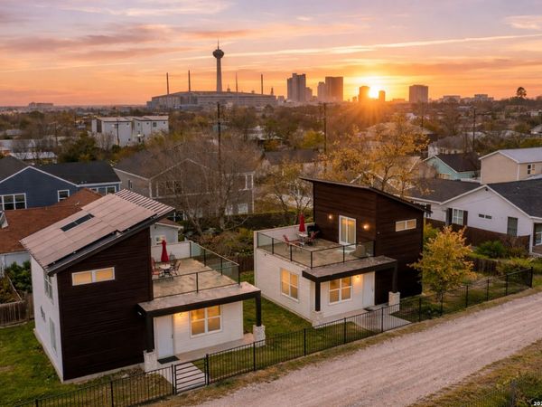 911 Iowa, San Antonio, TX 78203