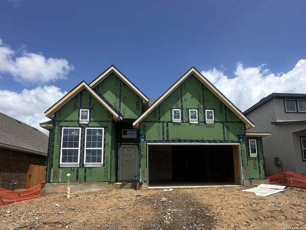 2126 SHEPARDS ST, Seguin, TX 78155