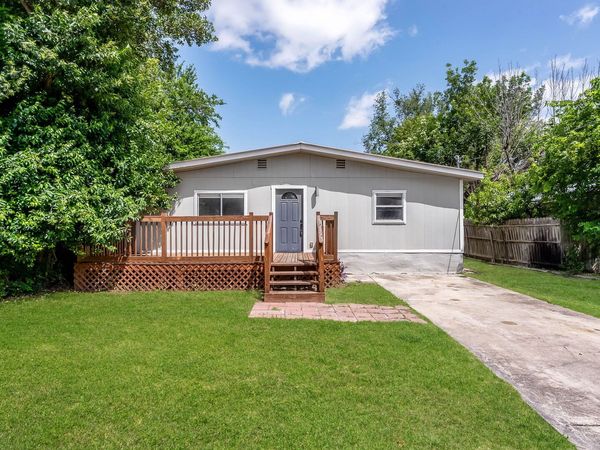 1824 Katy St, New Braunfels, TX 78130
