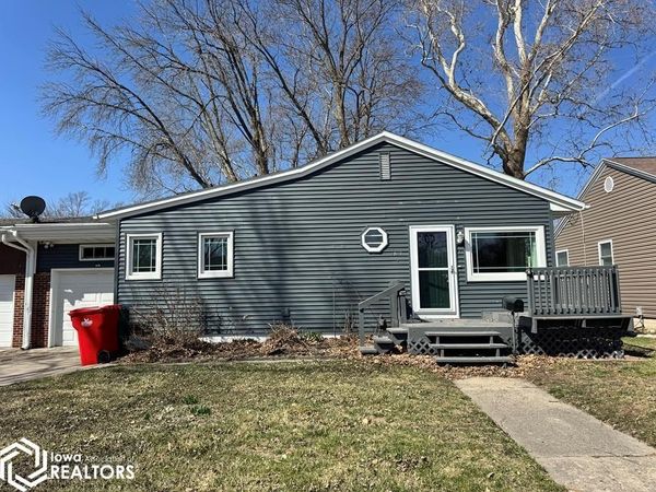 1605 Sparboe Court, Webster City, IA 50595