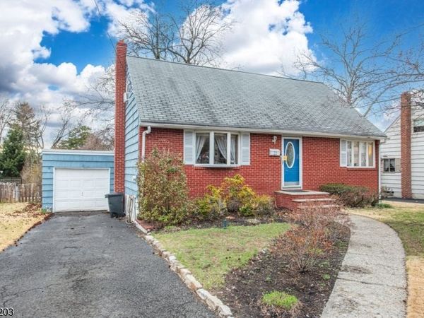 23 Sunnie Ter, West Caldwell, NJ 07006