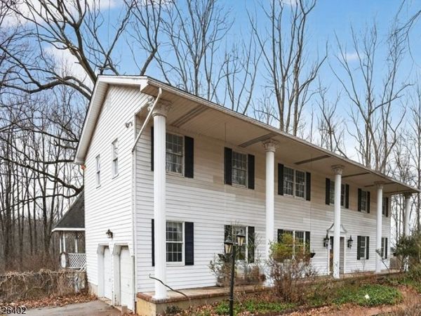 14 Woodland Rd, Franklin, NJ 08867