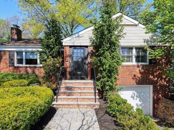 721 Kimball Ave, Westfield, NJ 07090