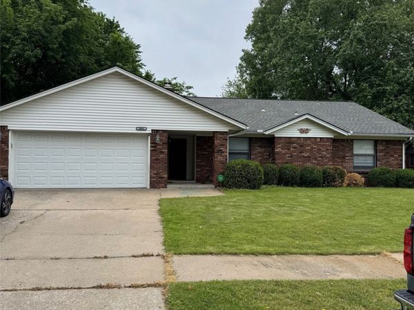 2905 E Fort Worth Street, Broken Arrow, OK 74014