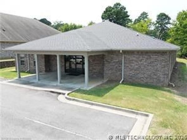 1111 Fayetteville Road , Van Buren, AR 72956