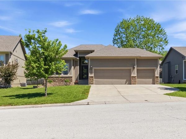 1923 S Cochise Avenue, Independence, MO 64057