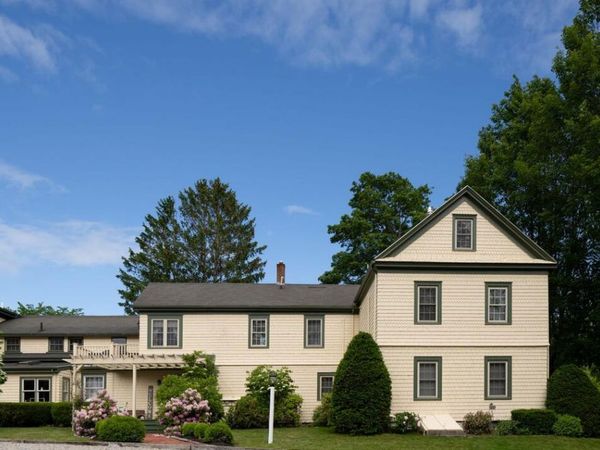 15 Locke Street , Kennebunkport, ME 04046