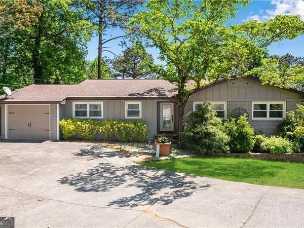 6275 Woodlake Drive, Buford, GA 30518