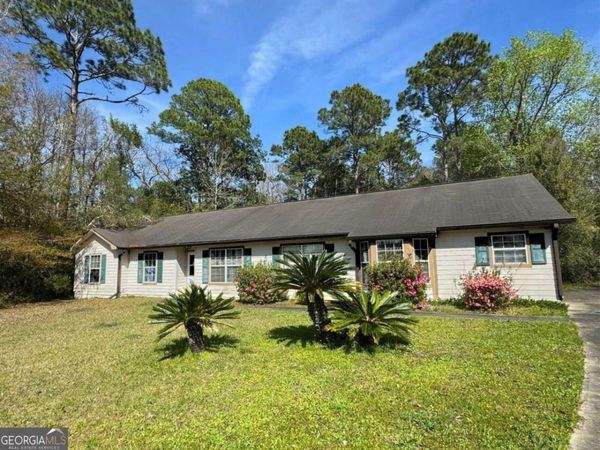 110 Lake Crest Drive, Kingsland, GA 31548