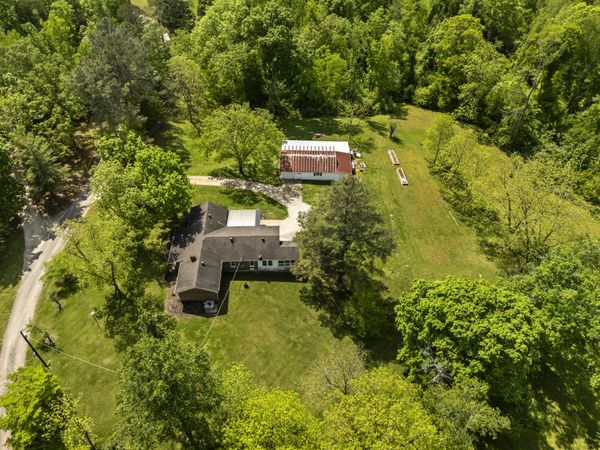 444 Cooley Rd , Waverly, TN 37185