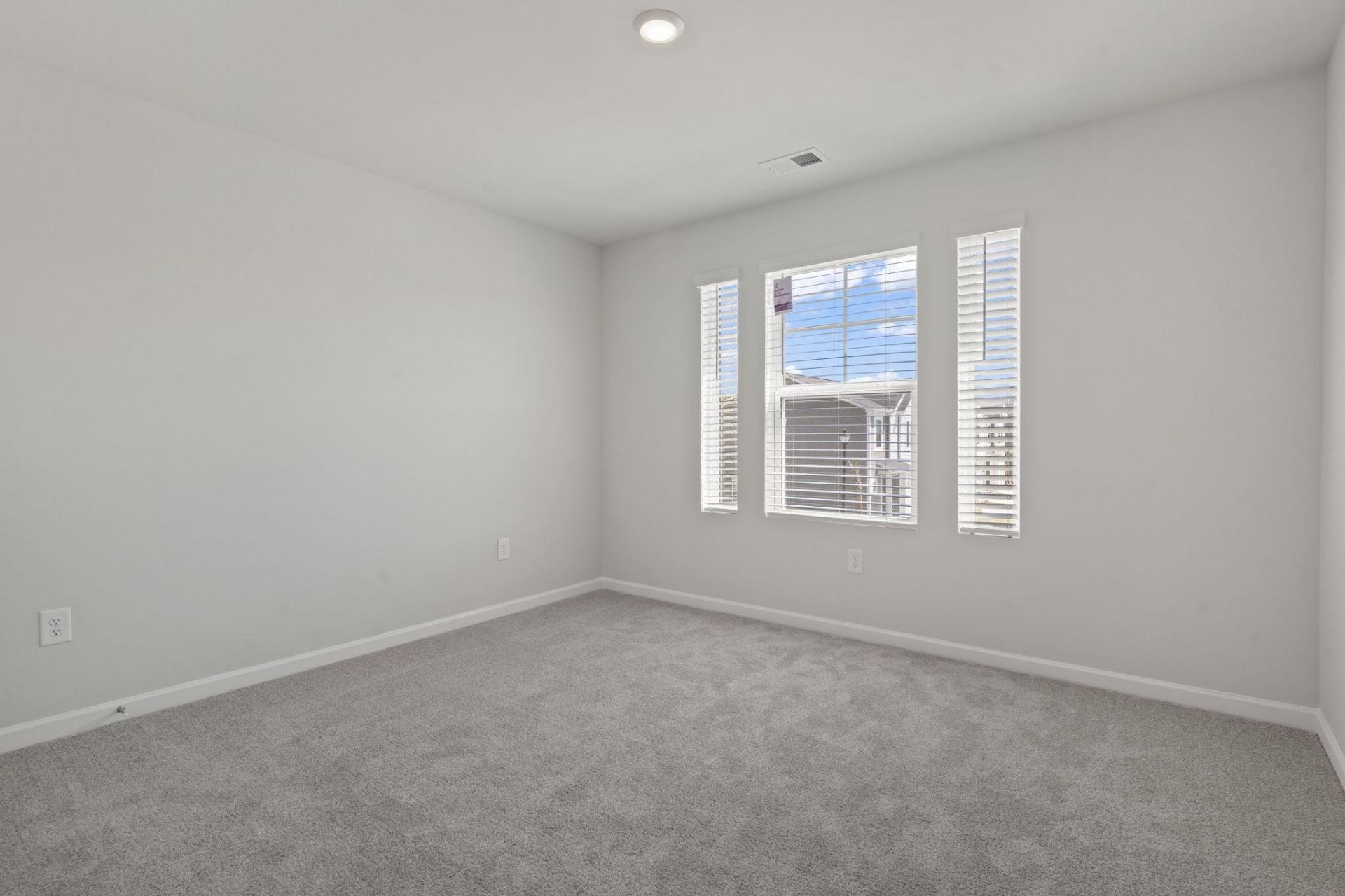 346 Sandridgebury Dr. Photo 29