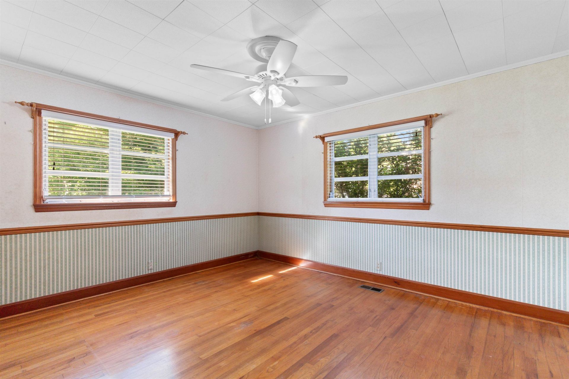 1594 Montford Rd. Photo 22