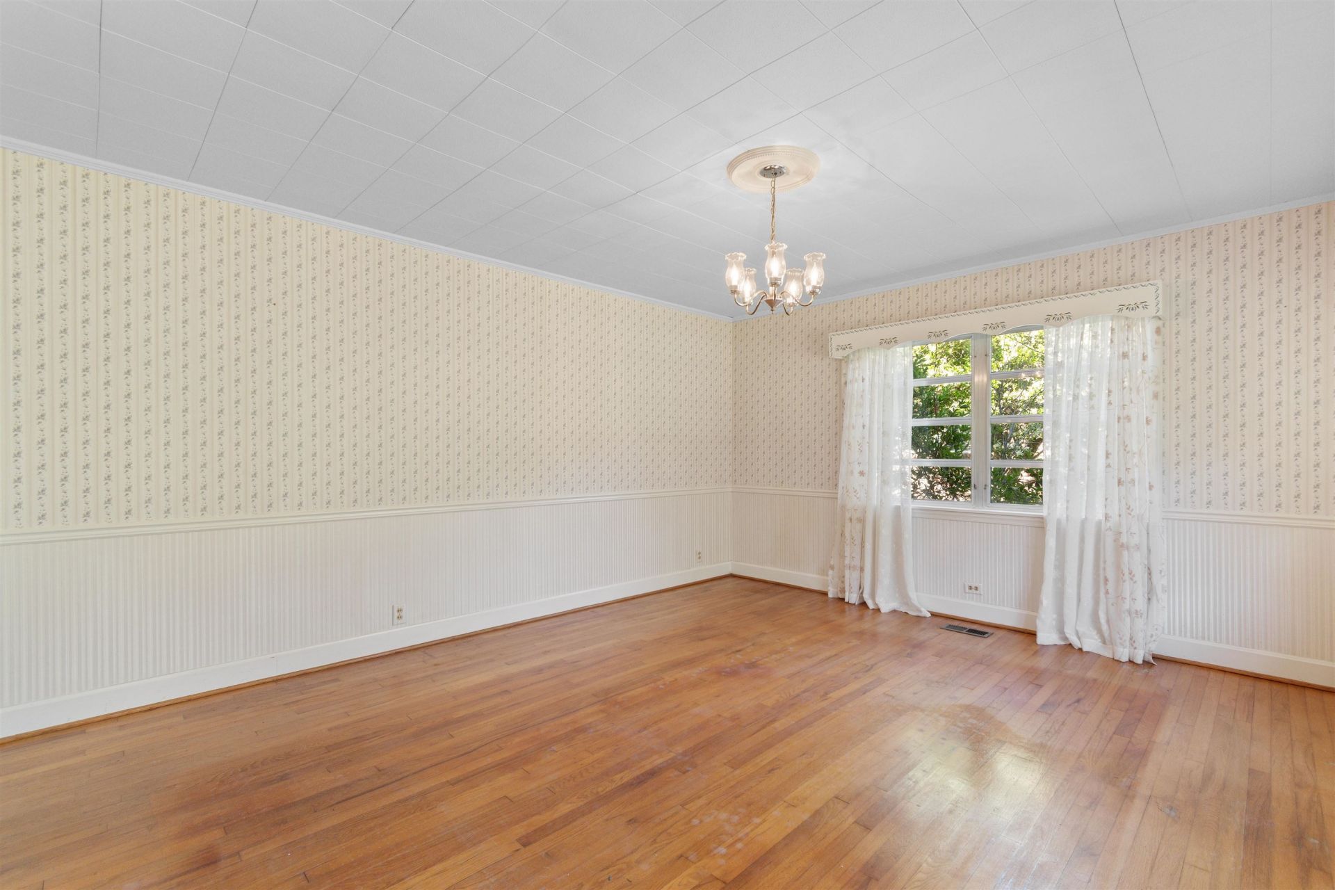 1594 Montford Rd. Photo 8