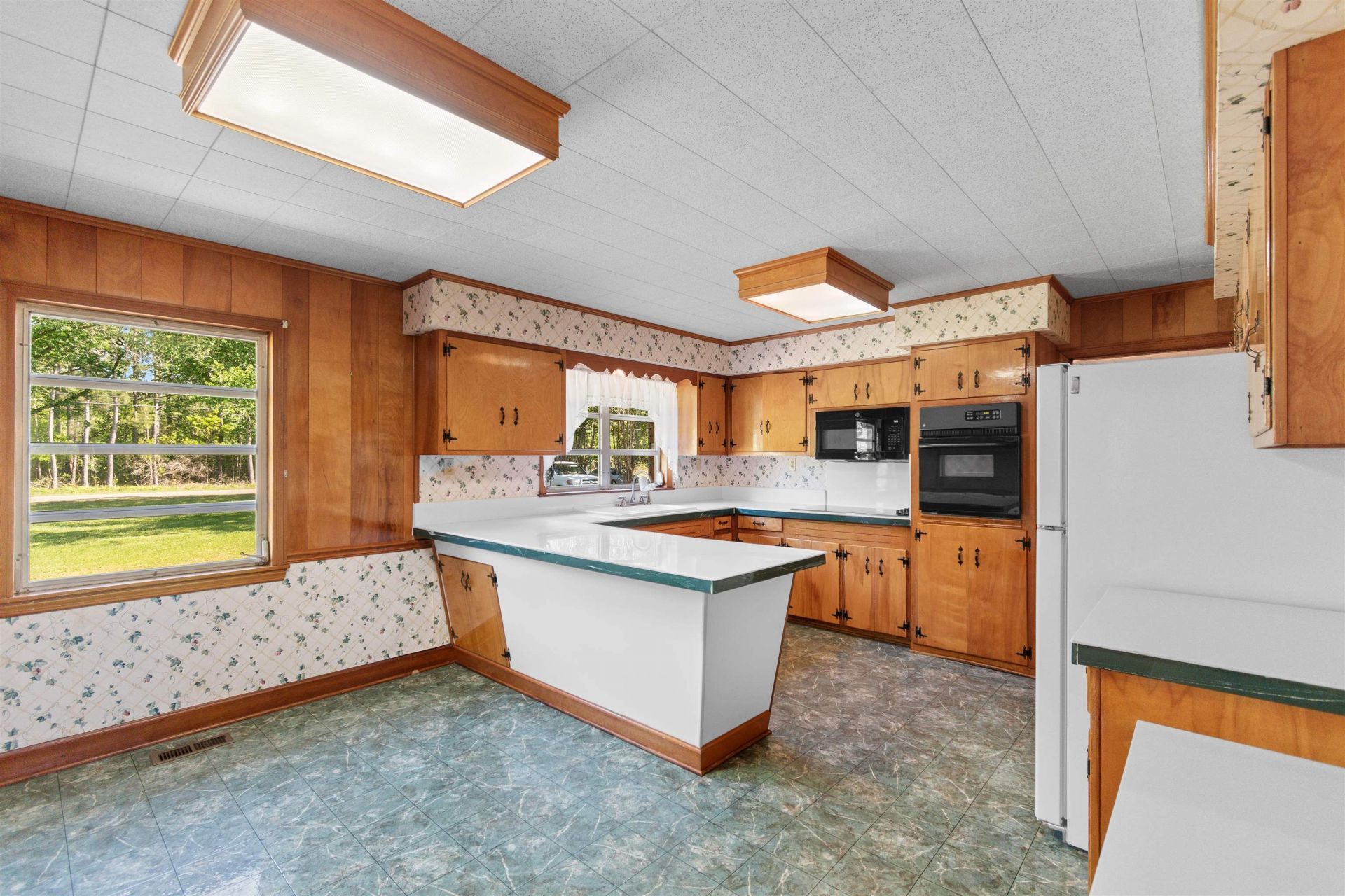 1594 Montford Rd. Photo 9