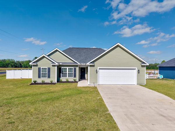 374 Allsbrook Rd., Loris, SC 29569