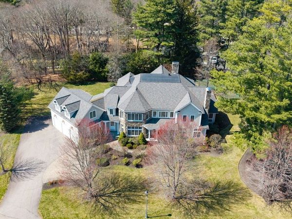 1 Stonefield Lane, Wellesley, MA 02482