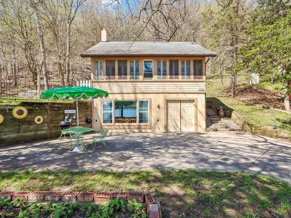 W10740 Tipperary Road, Poynette, WI 53955