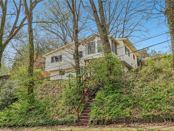 2060 6th Street SW, Akron, OH 44314