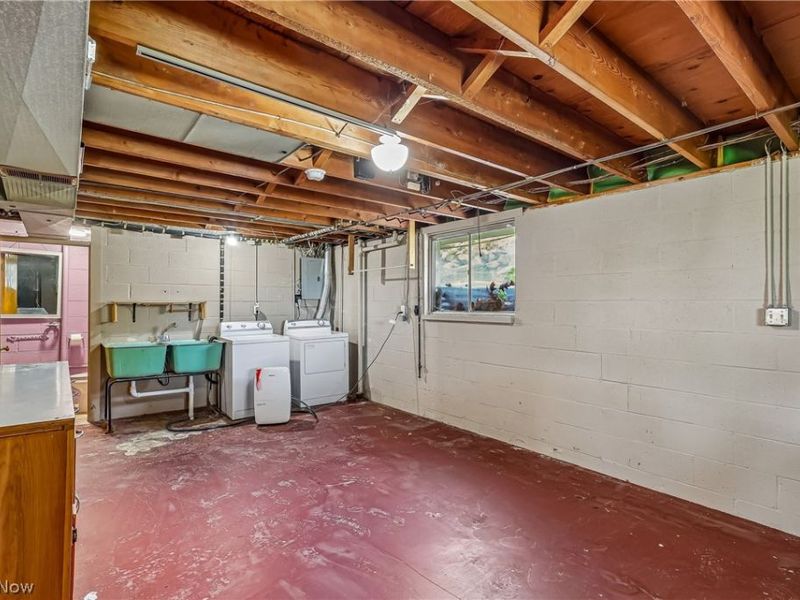 2060 6th Street SW, Akron, OH 44314 Photo 37