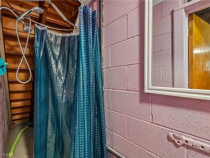 2060 6th Street SW, Akron, OH 44314 Photo 37