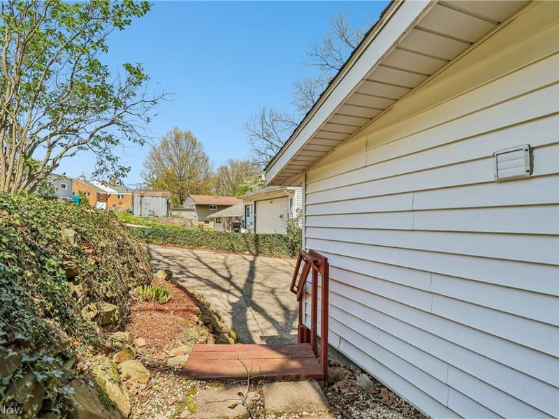 2060 6th Street SW, Akron, OH 44314 Photo 44