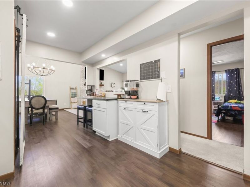 804 Kirkwall Drive, Akron, OH 44321 Photo 10