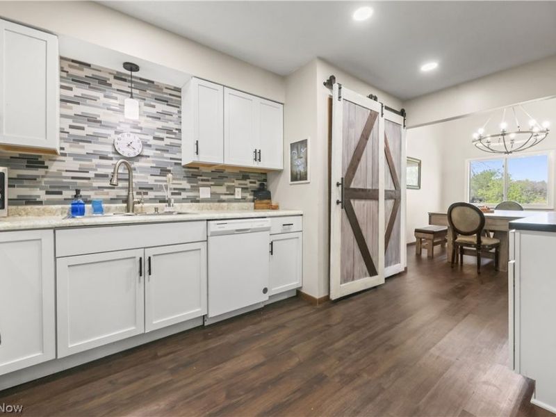 804 Kirkwall Drive, Akron, OH 44321 Photo 14