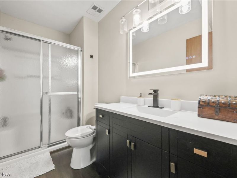 804 Kirkwall Drive, Akron, OH 44321 Photo 19