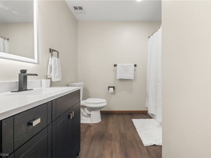 804 Kirkwall Drive, Akron, OH 44321 Photo 21