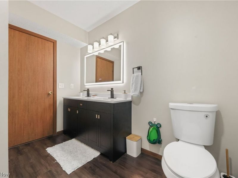 804 Kirkwall Drive, Akron, OH 44321 Photo 22