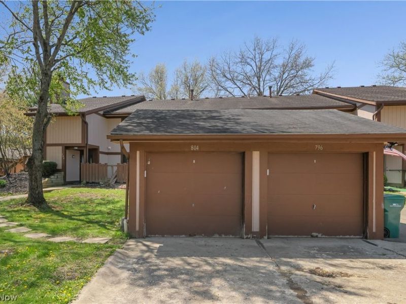 804 Kirkwall Drive, Akron, OH 44321 Photo 27