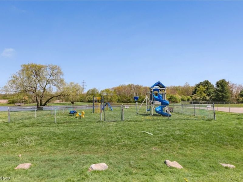 804 Kirkwall Drive, Akron, OH 44321 Photo 31