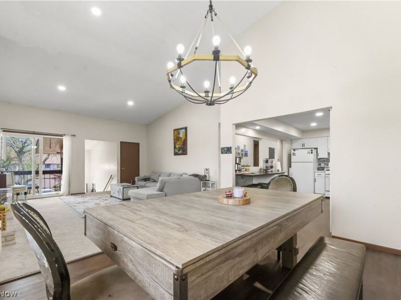 804 Kirkwall Drive, Akron, OH 44321 Photo 8