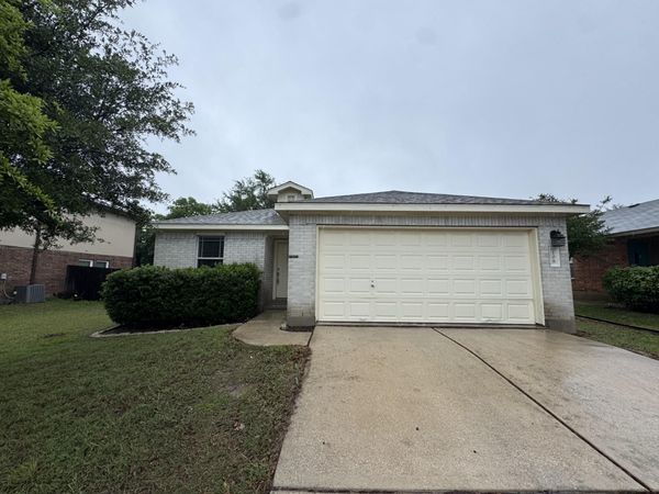 108 Mesa DR, Leander, TX 78641