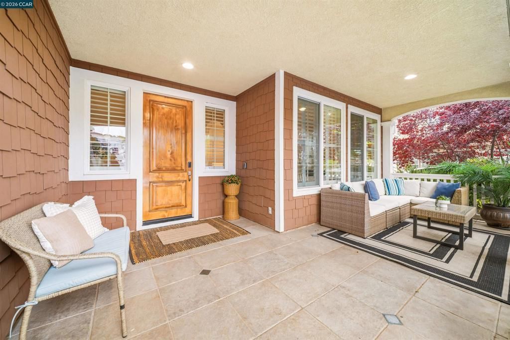 1926 Barossa Dr, San Ramon, CA 94582 Main Photo