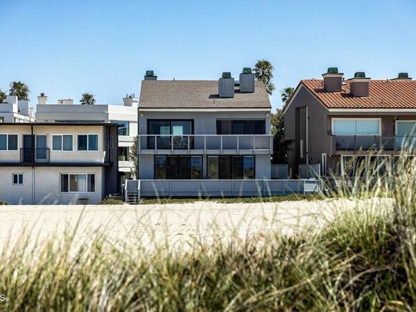 3281 Ocean Drive, Oxnard, CA 93035