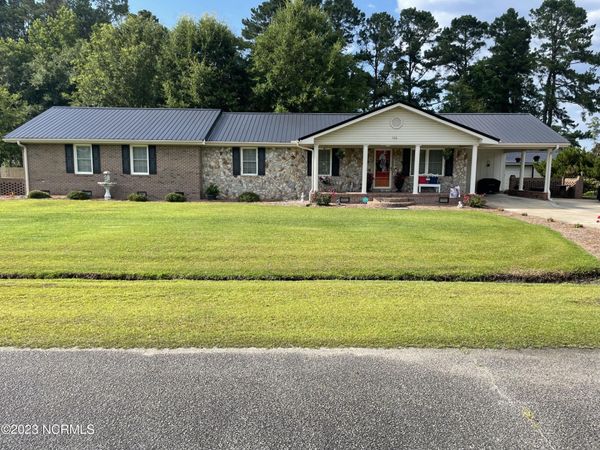 166 Pine Tree Lane , Chadbourn, NC 28431