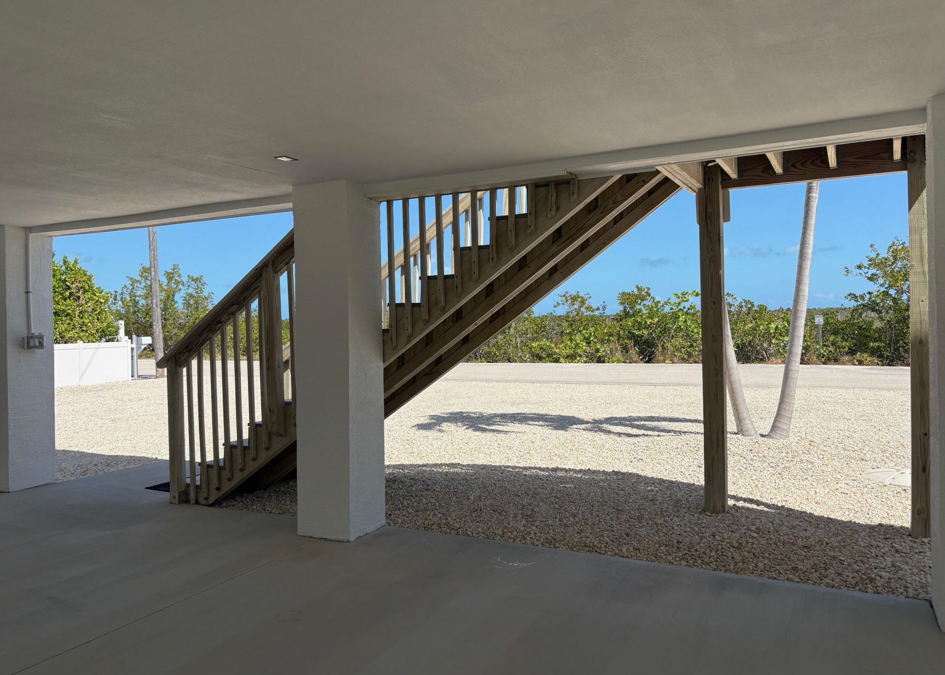 17287 Cayman Drive, Sugarloaf, FL 33042 Photo