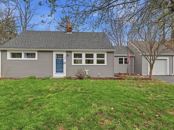 39 Shady Lane Avenue, Northborough, MA 01532