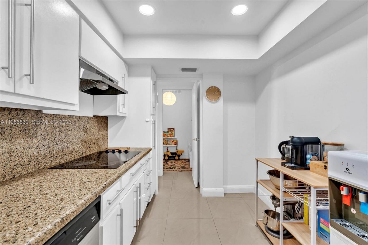 9381 E Bay Harbor Dr, Unit 202s, Bay Harbor Islands, FL 33154 Photo