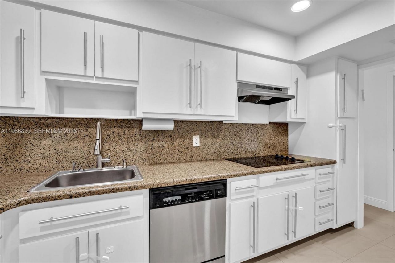 9381 E Bay Harbor Dr, Unit 202s, Bay Harbor Islands, FL 33154 Photo