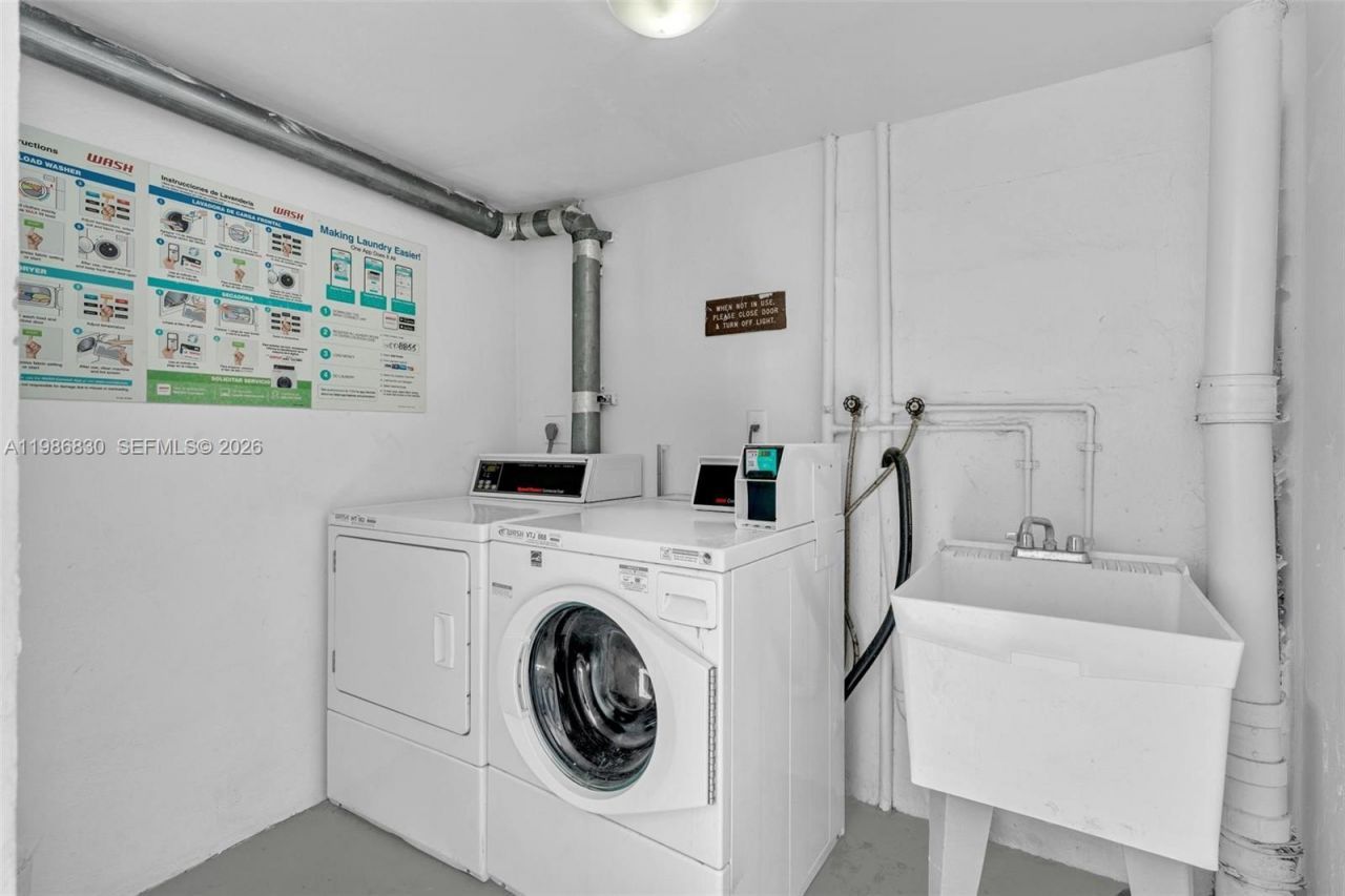 9381 E Bay Harbor Dr, Unit 202s, Bay Harbor Islands, FL 33154 Photo