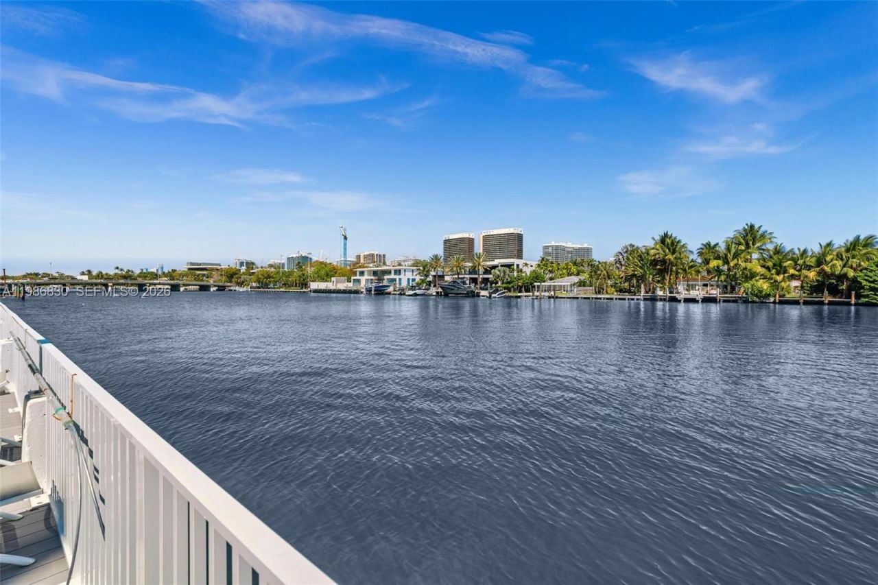 9381 E Bay Harbor Dr, Unit 202s, Bay Harbor Islands, FL 33154 Photo