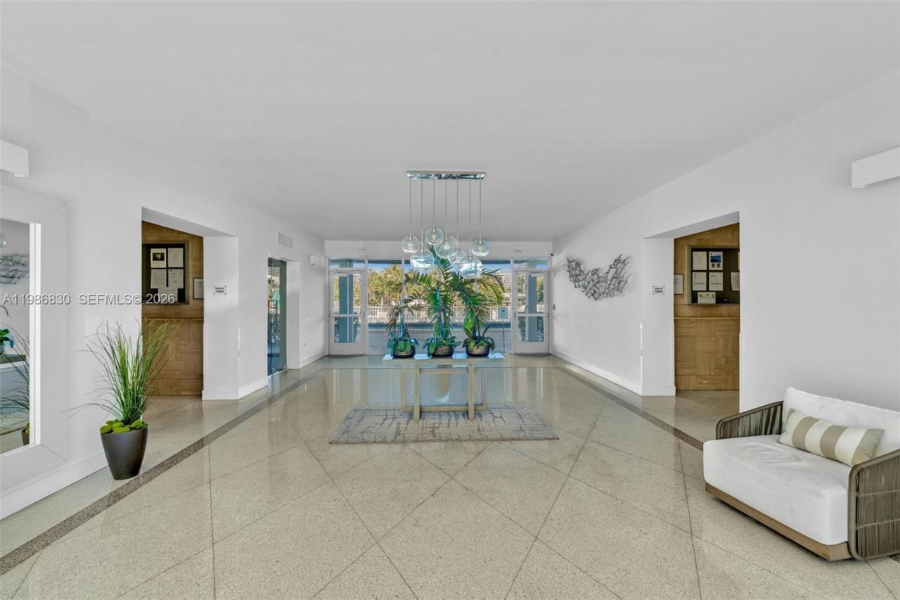 9381 E Bay Harbor Dr, Unit 202s, Bay Harbor Islands, FL 33154 Photo